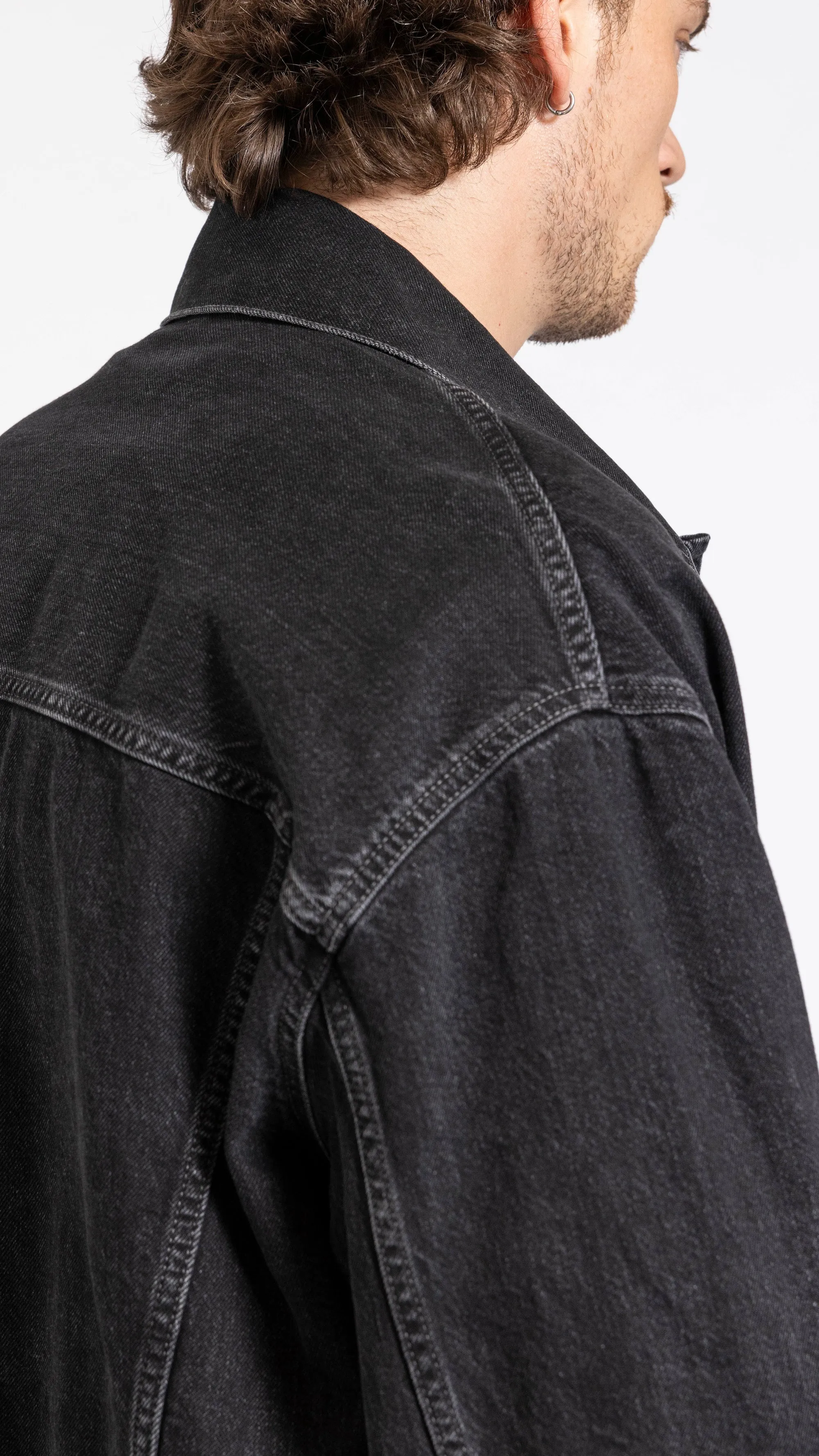 ACNE STUDIOS BLACK LOOSE DENIM JACKET