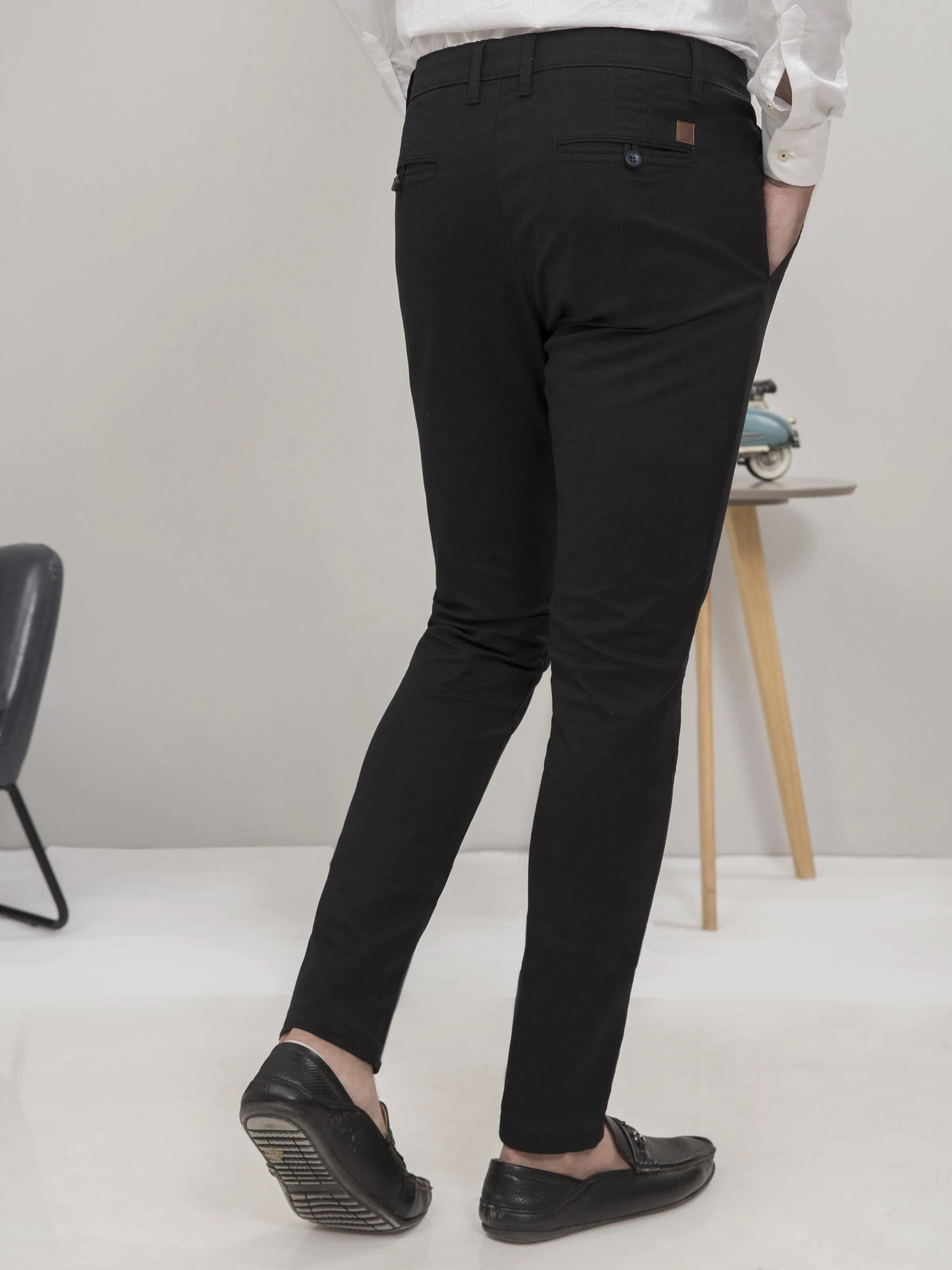 CASUAL PANT SLIM FIT BLACK